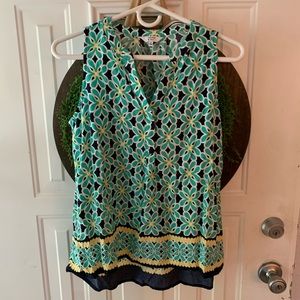 Crown & Ivy sleeveless Top